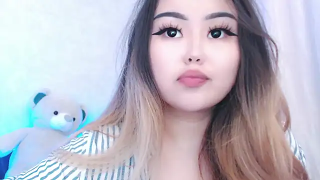 Snapshot of amelia_sunlight chatting on May 22, 2:55 pm amelia sunlight online show from May 22, 2:55 pm