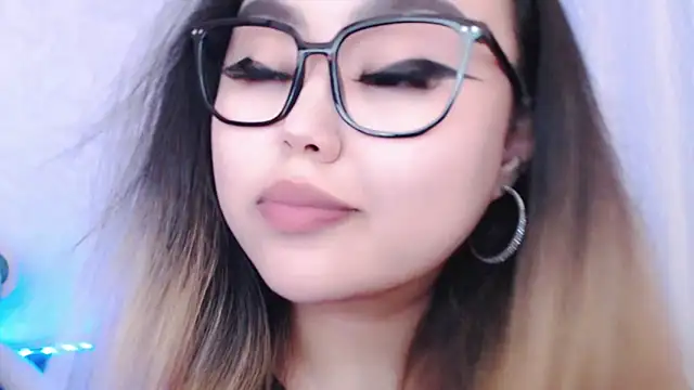 Snapshot of amelia_sunlight chatting on June 11, 3:21 pm amelia sunlight online show from June 11, 3:21 pm