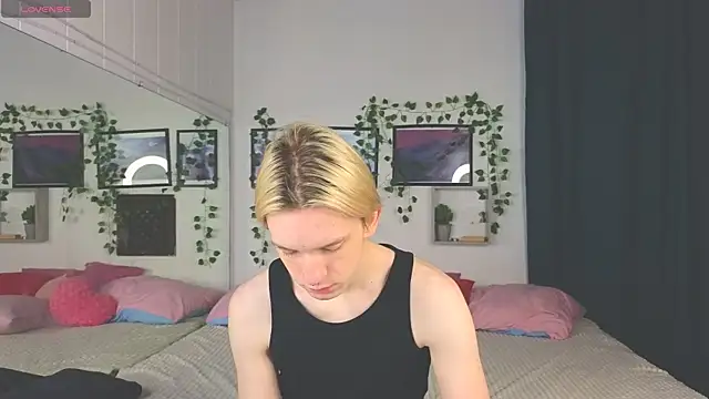 Ron Vils online show from December 10, 3:09 am