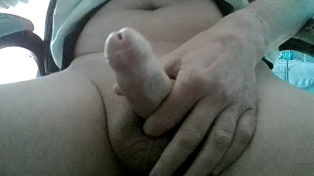 Snapshot of kriskokin69 chatting on February 21, 2:16 pm kriskokin69 online show from February 21, 2:16 pm