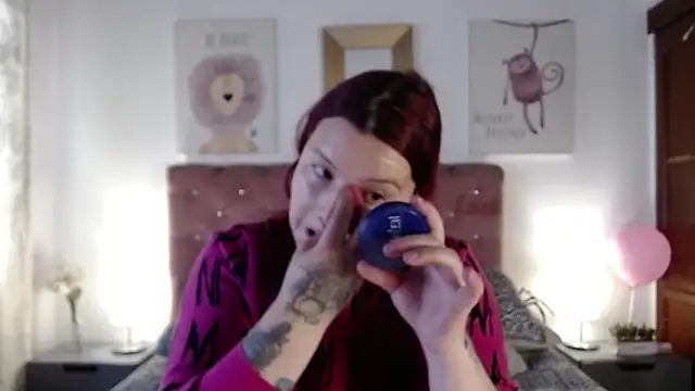 CelessteRedds online show from March 10, 2:00 pm