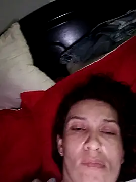 Snapshot of Slut_Milf_ chatting on December 20, 5:29 pm Slut Milf online show from December 20, 5:29 pm