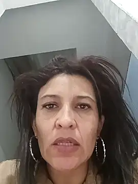 Snapshot of Slut_Milf_ chatting on January 27, 11:33 pm Slut Milf online show from January 27, 11:33 pm