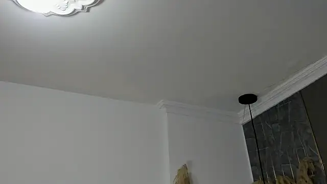 Snapshot of Slut_Milf_ chatting on September 25, 7:06 pm Slut Milf online show from September 25, 7:06 pm