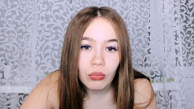 Snapshot of Sara_Kox chatting on January 2, 11:16 pm Sara Kox online show from January 2, 11:16 pm
