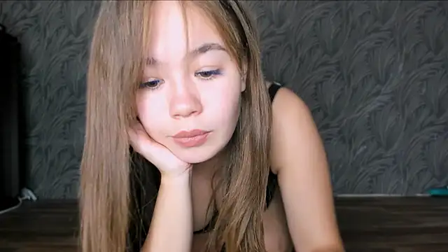 Snapshot of Sara_Kox chatting on October 2, 2:02 pm Sara Kox online show from October 2, 2:02 pm