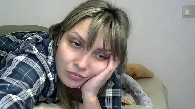 Snapshot of Iskor_ka chatting on December 8, 5:33 pm Iskor ka online show from December 8, 5:33 pm