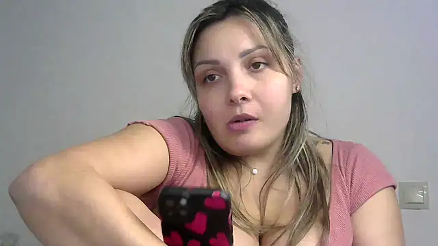 Snapshot of Iskor_ka chatting on January 8, 7:34 pm Iskor ka online show from January 8, 7:34 pm