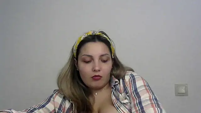 Snapshot of Iskor_ka chatting on January 11, 6:01 pm Iskor ka online show from January 11, 6:01 pm