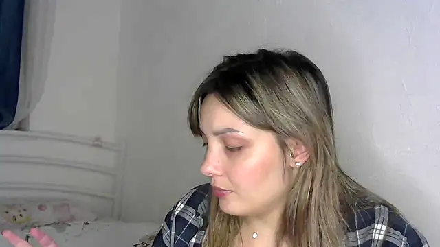 Snapshot of Iskor_ka chatting on February 10, 9:36 pm Iskor ka online show from February 10, 9:36 pm