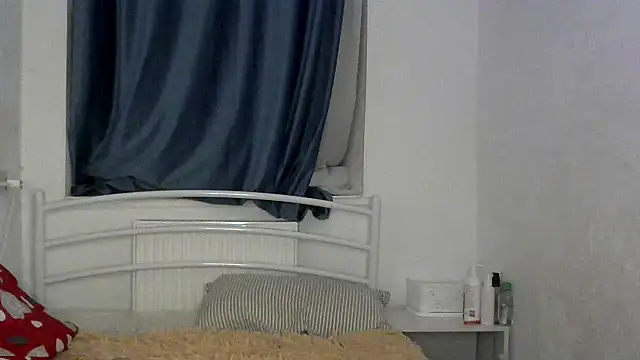 Snapshot of Iskor_ka chatting on November 15, 10:59 pm Iskor ka online show from November 15, 10:59 pm