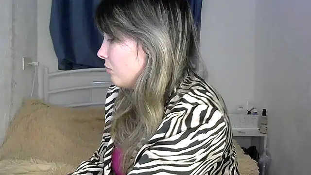 Snapshot of Iskor_ka chatting on November 19, 8:31 pm Iskor ka online show from November 19, 8:31 pm