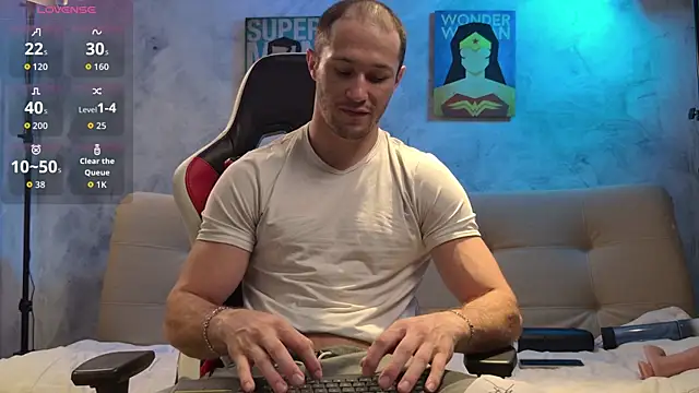 AxelFairchaild online show from January 10, 1:24 pm