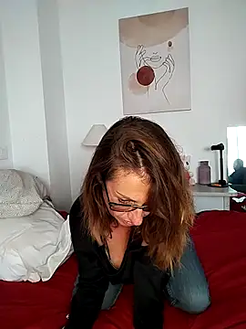 Snapshot of misslynexxx chatting on February 19, 3:08 pm misslynexxx online show from February 19, 3:08 pm