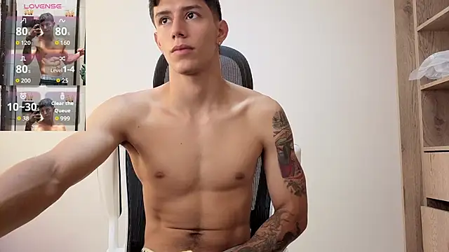 Cristopher23  online show from October 8, 3:09 pm