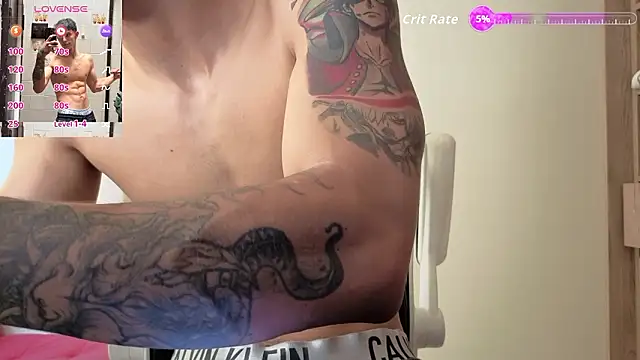 Cristopher23  online show from March 25, 1:50 pm