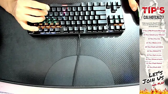 Snapshot of Calihotcaliente277 chatting on October 9, 10:35 am Calihotcaliente277 online show from October 9, 10:35 am