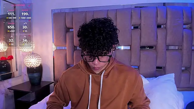 AkazaBoy  online show from November 23, 4:45 am