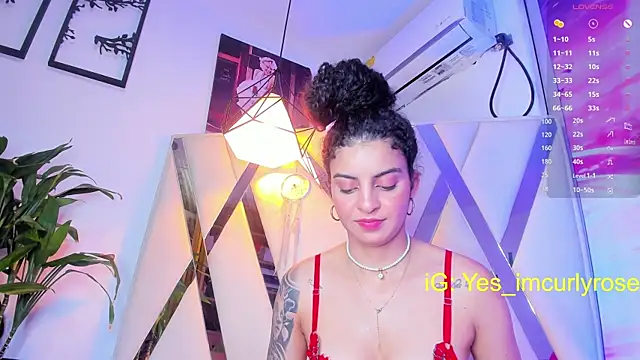 CurlyRose   online show from March 8, 2:45 am