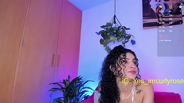 CurlyRose   online show from March 18, 8:48 pm