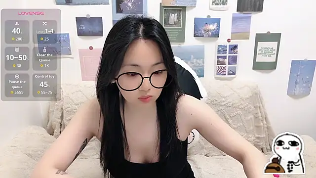 LiLiYbaby online show from March 14, 6:19 am