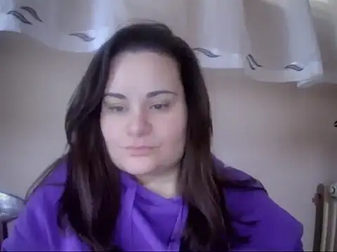 Snapshot of AalinnaK chatting on February 25, 2:48 pm AalinnaK online show from February 25, 2:48 pm