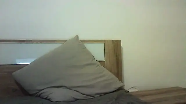 Snapshot of Ahotkittyxxx chatting on November 4, 4:28 pm Ahotkittyxxx online show from November 4, 4:28 pm