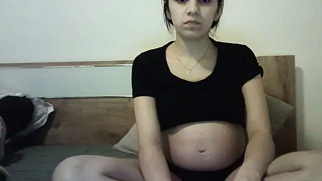 Snapshot of Ahotkittyxxx chatting on November 9, 7:12 pm Ahotkittyxxx online show from November 9, 7:12 pm