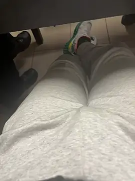 daubine46 online show from April 12, 8:19 am