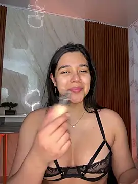 Snapshot of floriamANDjazmin chatting on April 30, 7:09 pm floriamANDjazmin online show from April 30, 7:09 pm