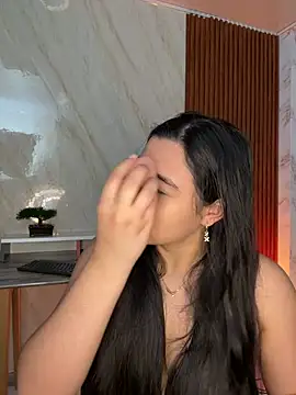 Snapshot of floriamANDjazmin chatting on May 1, 6:56 pm floriamANDjazmin online show from May 1, 6:56 pm