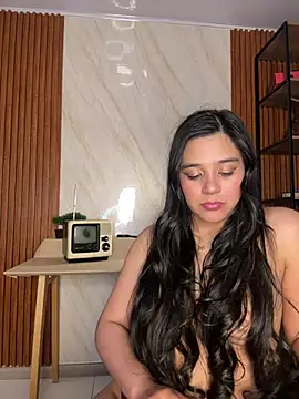 Snapshot of floriamANDjazmin chatting on June 23, 9:13 pm floriamANDjazmin online show from June 23, 9:13 pm