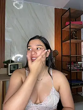 Snapshot of floriamANDjazmin chatting on June 24, 6:51 pm floriamANDjazmin online show from June 24, 6:51 pm