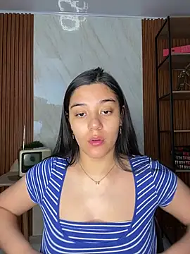 Snapshot of floriamANDjazmin chatting on June 29, 6:52 pm floriamANDjazmin online show from June 29, 6:52 pm