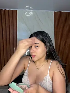 Snapshot of floriamANDjazmin chatting on July 7, 2:47 am floriamANDjazmin online show from July 7, 2:47 am
