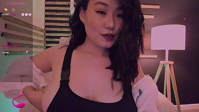 kimmy chi  online show from January 6, 6:10 pm