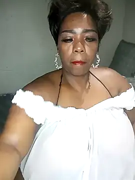 Snapshot of BustyWendyXXX47 chatting on December 6, 7:34 pm BustyWendyXXX47 online show from December 6, 7:34 pm