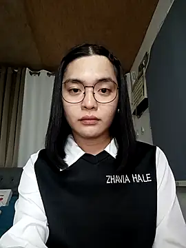 Snapshot of zhaviahale21 chatting on March 17, 7:39 pm zhaviahale21 online show from March 17, 7:39 pm