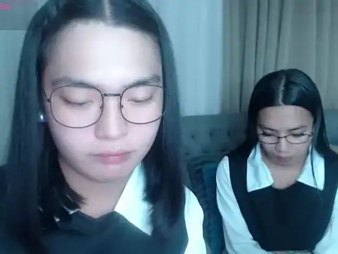 Snapshot of zhaviahale21 chatting on June 30, 10:11 pm zhaviahale21 online show from June 30, 10:11 pm