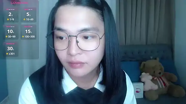 Snapshot of zhaviahale21 chatting on July 11, 4:53 pm zhaviahale21 online show from July 11, 4:53 pm