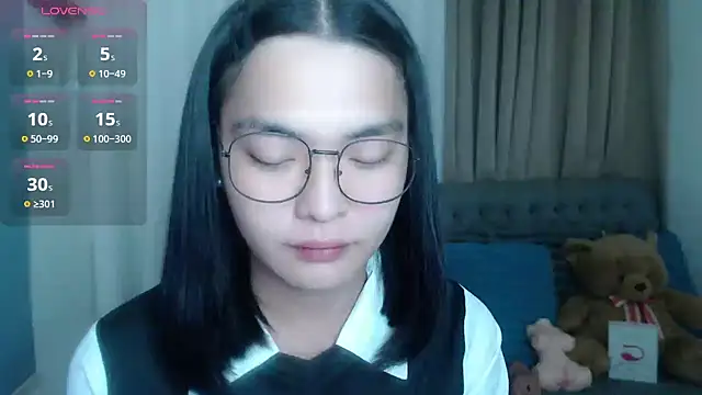 Snapshot of zhaviahale21 chatting on July 12, 9:33 am zhaviahale21 online show from July 12, 9:33 am