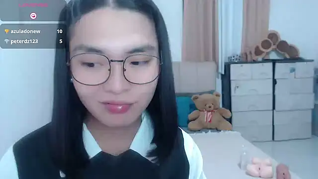 Snapshot of zhaviahale21 chatting on August 1, 12:04 pm zhaviahale21 online show from August 1, 12:04 pm