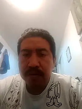 Snapshot of Loco1407 chatting on November 1, 5:42 am Loco1407 online show from November 1, 5:42 am