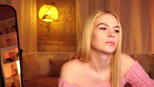 Snapshot of sn0w_barbie chatting on November 7, 9:42 am sn0w barbie online show from November 7, 9:42 am