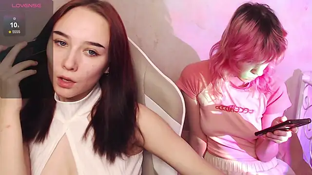 Robin yourss online show from December 17, 12:33 pm