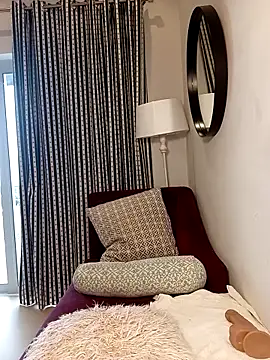 DickDiva1 online show from April 13, 8:09 am