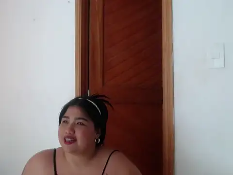 Snapshot of Gabycutee chatting on February 4, 7:53 pm Gabycutee online show from February 4, 7:53 pm