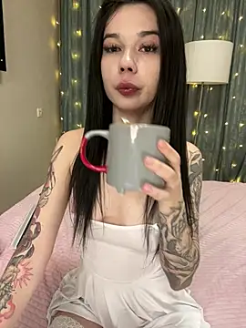 Snapshot of Vika_Gray chatting on March 19, 6:12 pm Vika Gray online show from March 19, 6:12 pm