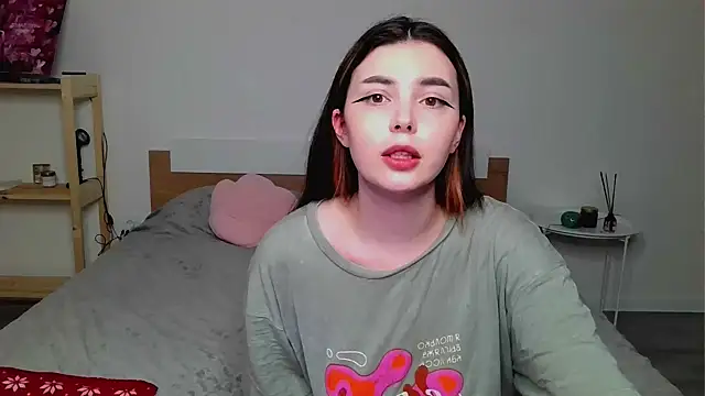 Snapshot of peaachybabe__ chatting on March 13, 8:22 pm peaachybabe online show from March 13, 8:22 pm