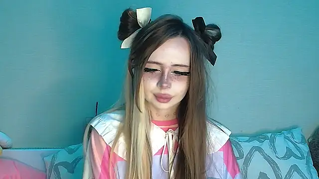 Snapshot of suemeow chatting on May 7, 9:09 pm suemeow online show from May 7, 9:09 pm